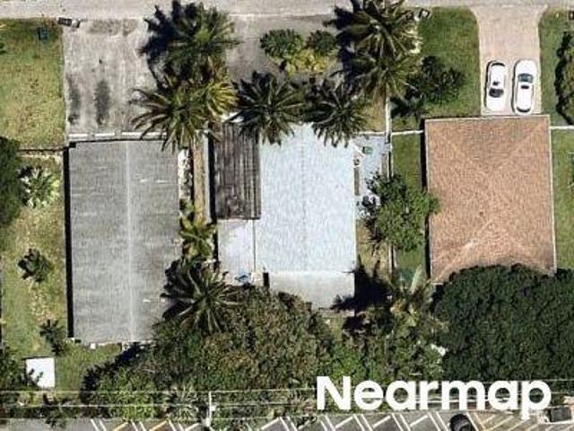 House for sale in Hallandale