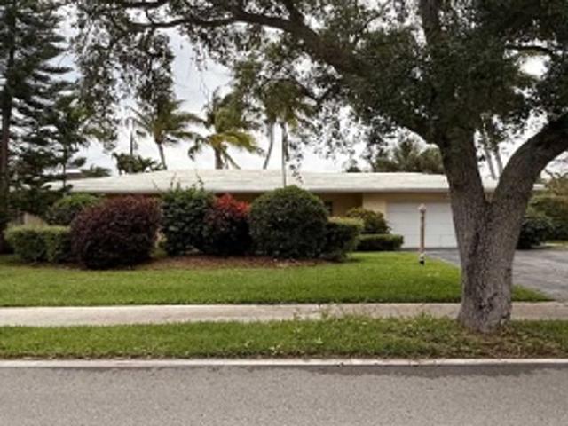 House for sale in Lighthouse Point, Broward County
