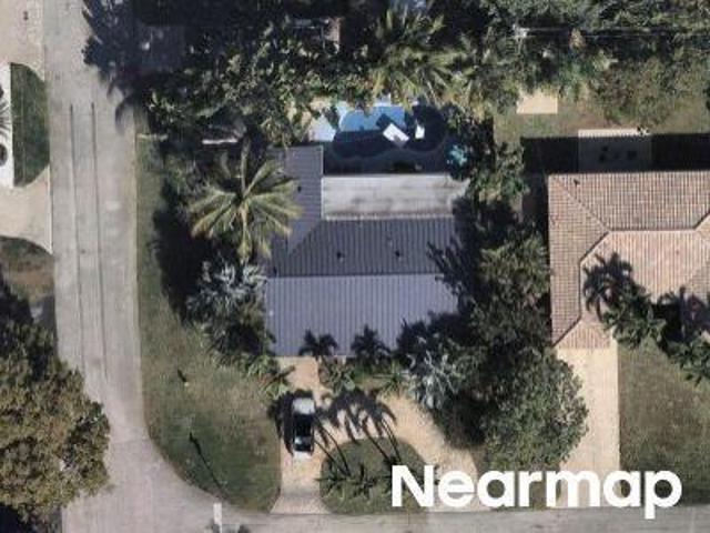 House for sale in Oakland Park, Florida