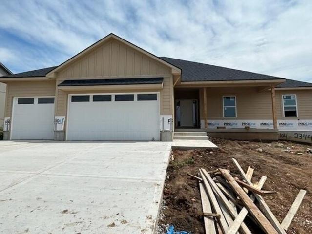 House for sale in Blue Springs, Missouri