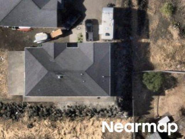 House for sale in Roseburg, Douglas County