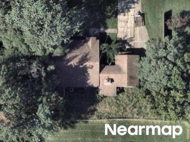 House for sale in Broadview, Oakview