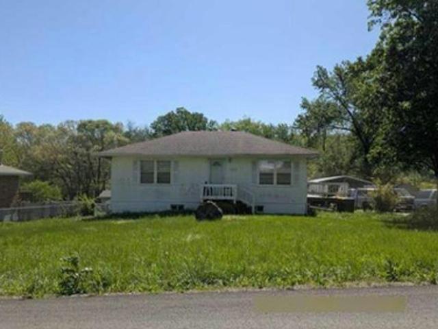 House for sale in Meadowbrook, Kansas City