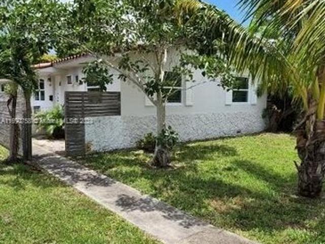 House for sale in El Portal
