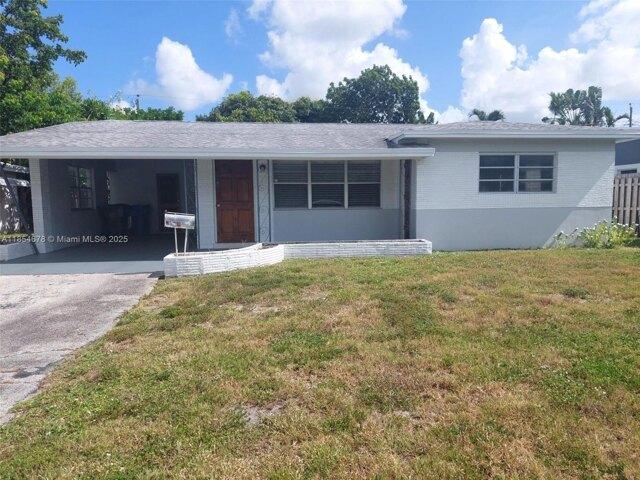 House for sale in Oakland Park