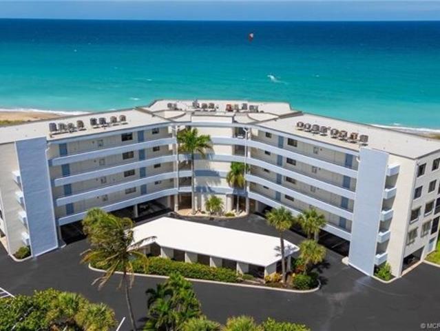 Condo for sale in Stuart