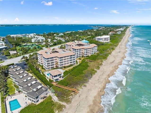 Condo for sale in Stuart