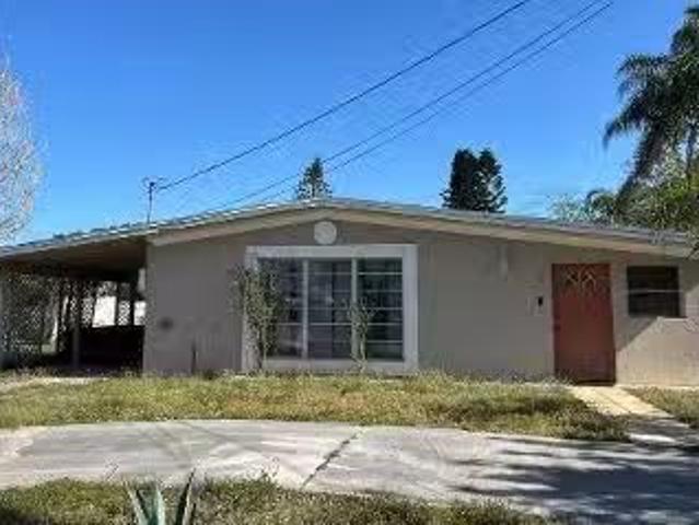 House for sale in Port Saint Lucie
