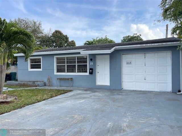 House for sale in Dania