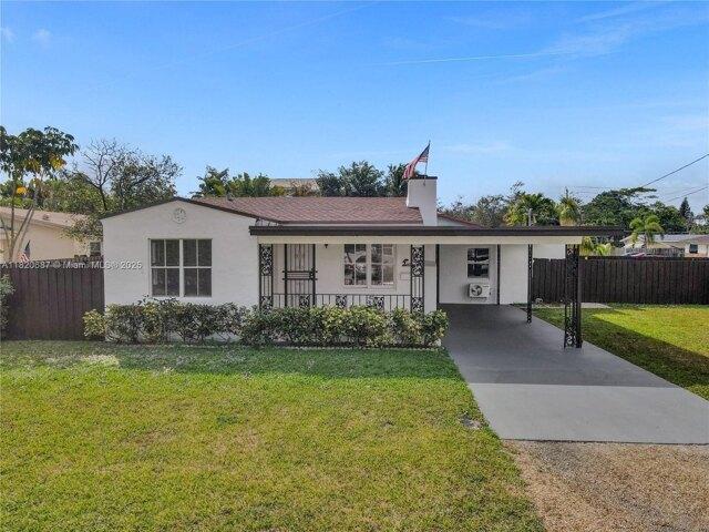 House for sale in Oakland Park House for sale in Oakland Park