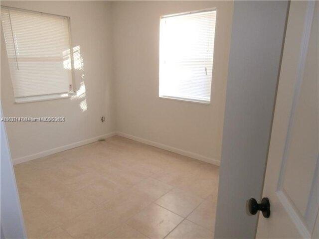 Condo for sale in Oakland Park