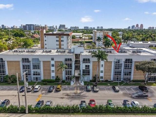 Condo for sale in Oakland Park, Florida