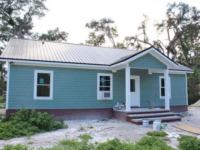 House for sale in Dixie, Florida