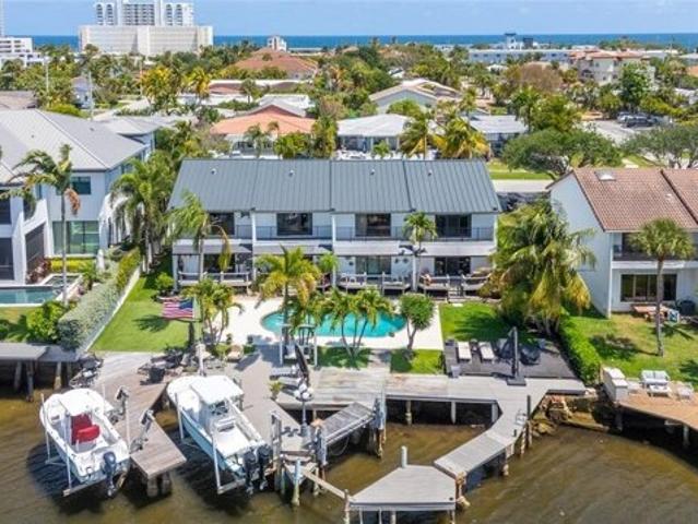 House for sale in Deerfield Beach