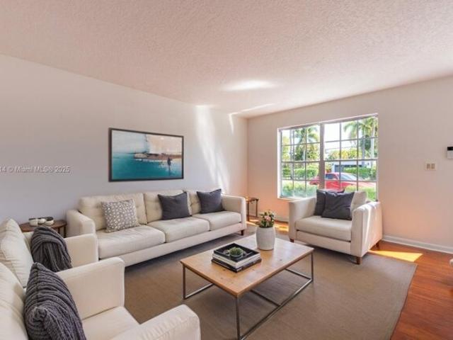 House for sale in Oakland Park House for sale in Oakland Park