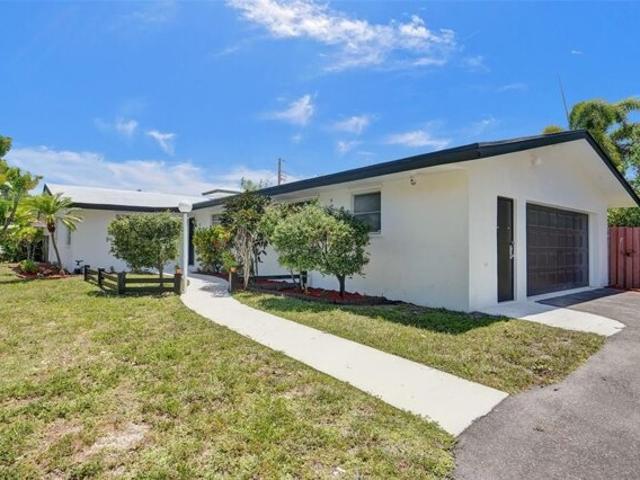 House for sale in Oakland Park