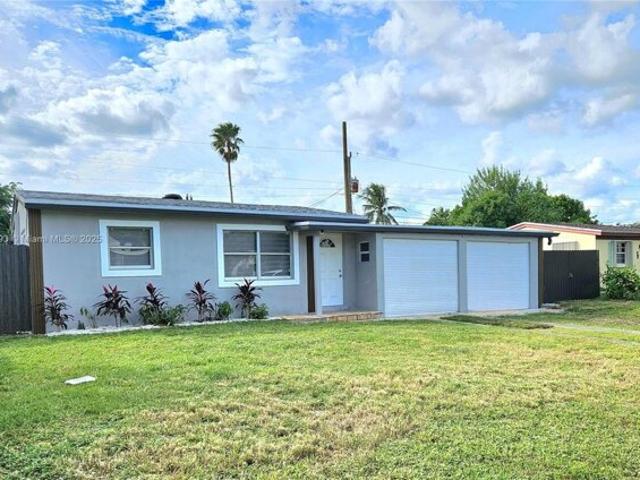 House for sale in Pompano Beach