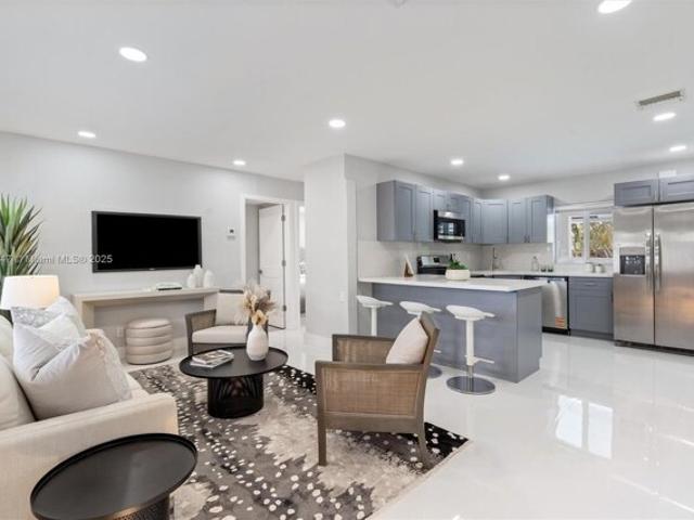 House for sale in Oakland Park House for sale in Oakland Park