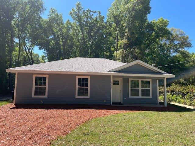 House for sale in Bronson