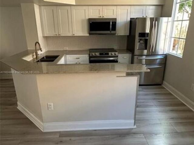 House for sale in Aventura