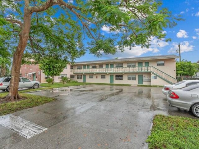 Condo for sale in Oakland Park, Florida