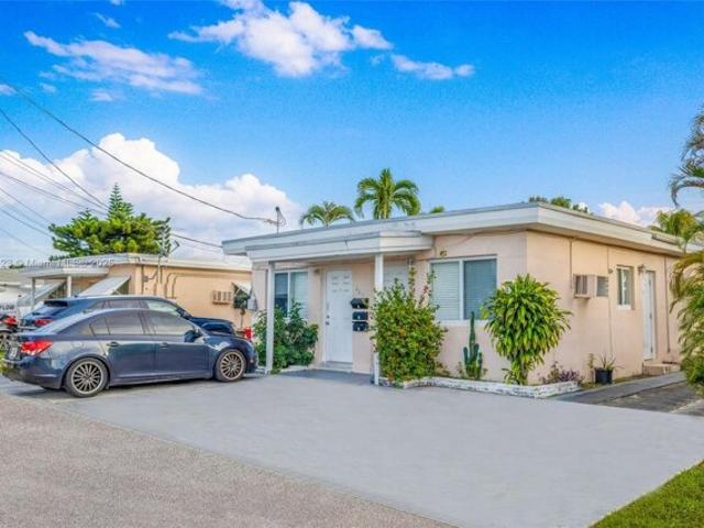 House for sale in Hallandale