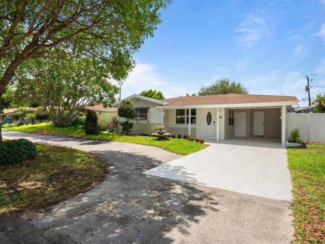 House for sale in Oakland Park