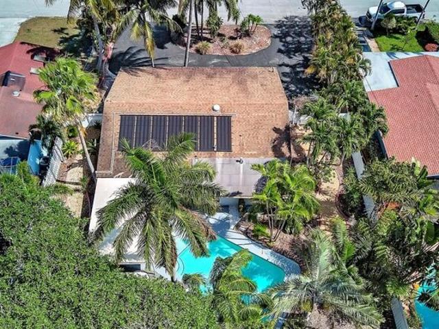 House for sale in Oakland Park, Florida