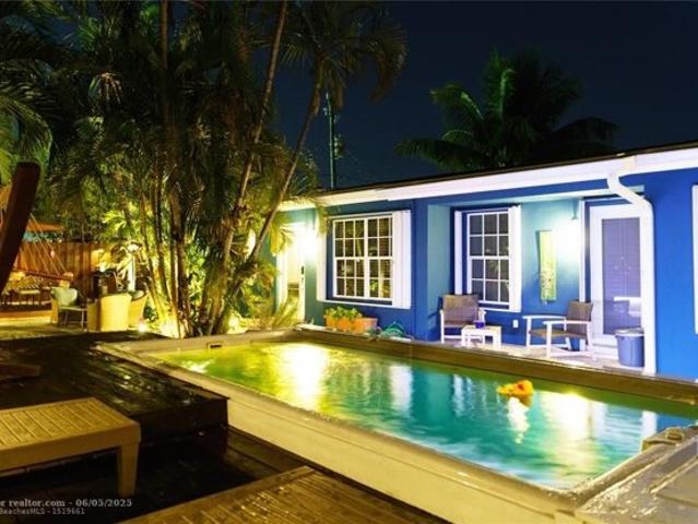 House for sale in Oakland Park