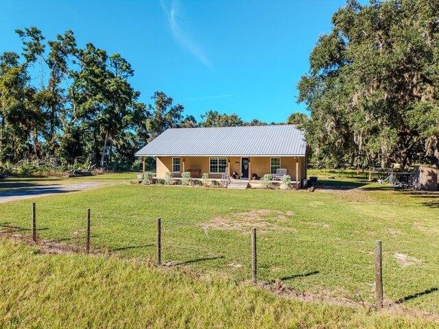 House for sale in Old Town, Florida