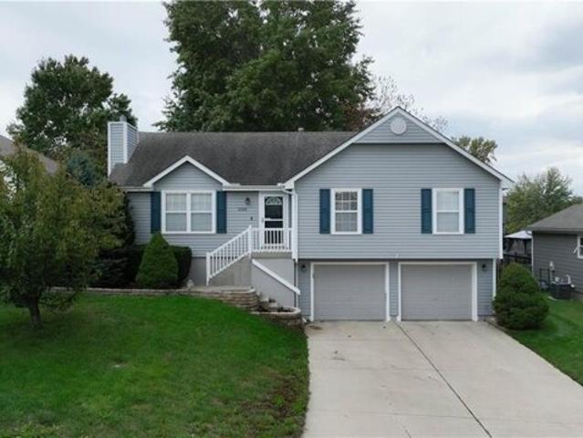 House for sale in Blue Springs, Missouri