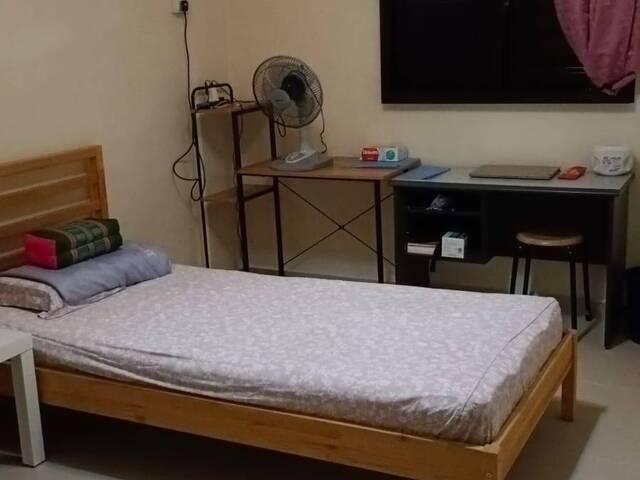 Room for rent in Chai Chee