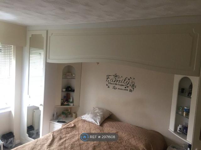Room for rent in The Wrythe, Greater London