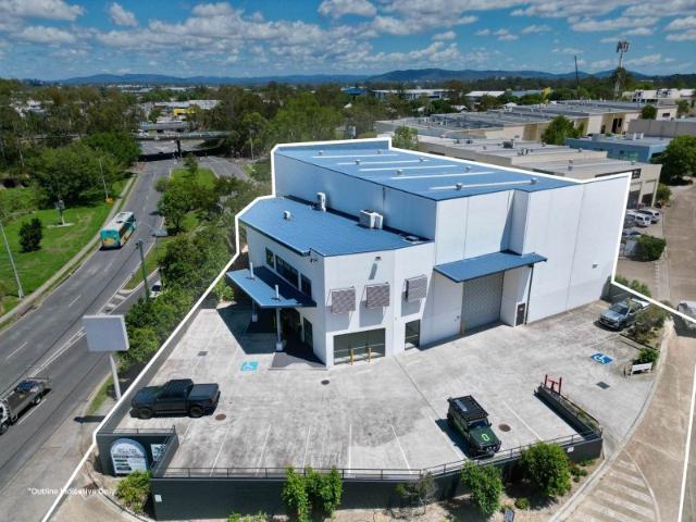 Warehouse for rent in Toombul, Queensland