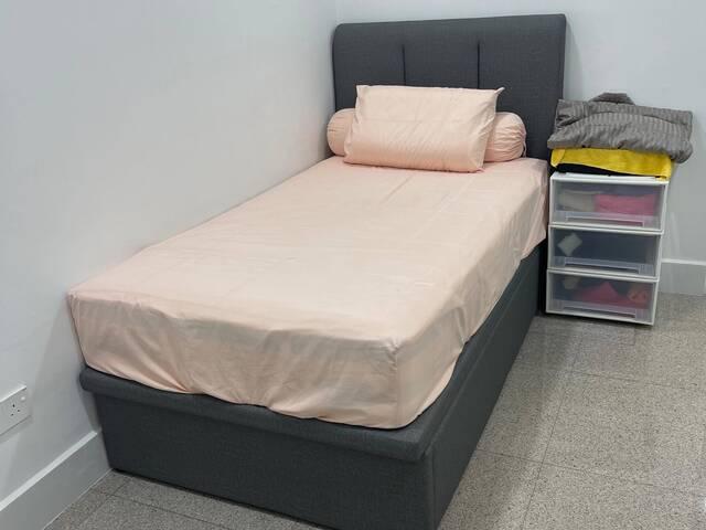 Room for rent