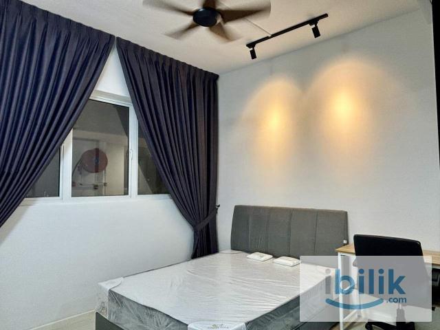 Room for rent in Petaling, Alam Impian