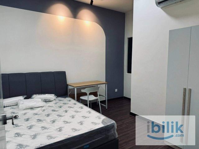 Room for rent in Petaling, Alam Impian