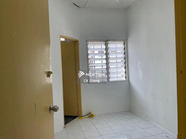 Shop for sale in Johore Bahru, Johor
