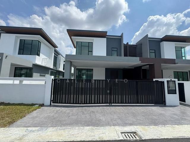 Residential House for sale in Tanjong Sepat, Selangor