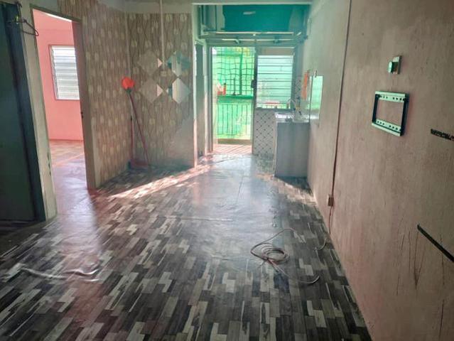 Flat for sale in Kajang, Langat