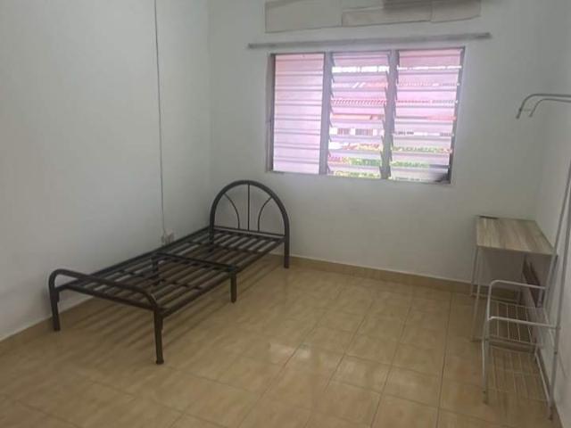 Room for rent in USJ 10 Taipan Triangle, Majlis Bandaraya Subang Jaya