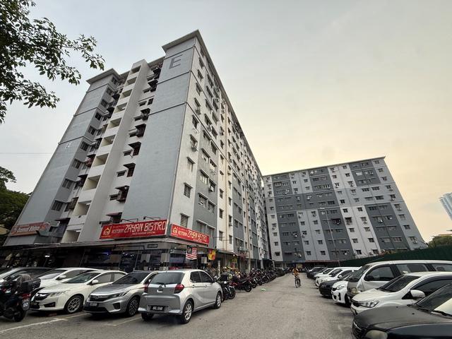 Apartment for sale in Petaling Jaya, Petaling