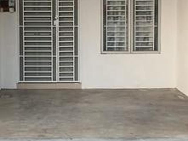 Townhouse for rent in Saujana, Selangor