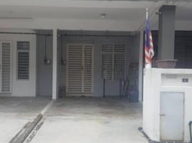 Townhouse for rent in Saujana, Selangor