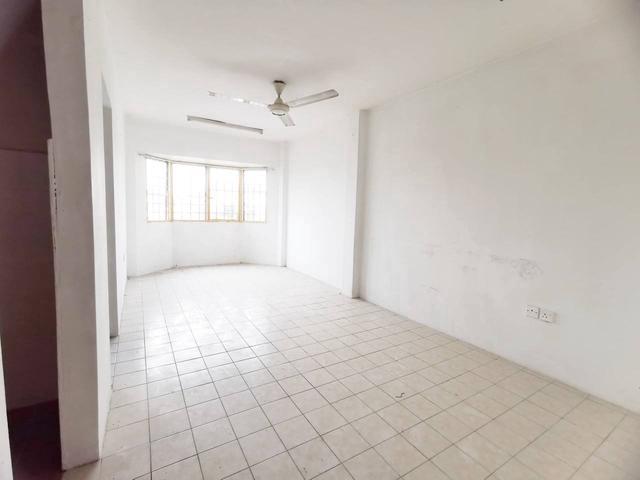 Apartment for sale in Petaling, Damansara Damai