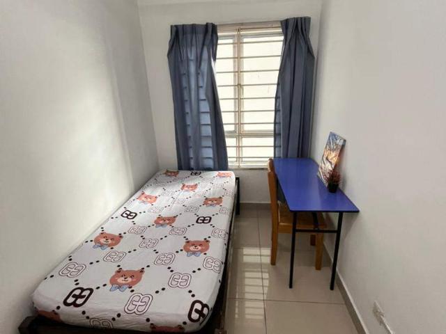 Room for rent in Petaling, Damansara Damai