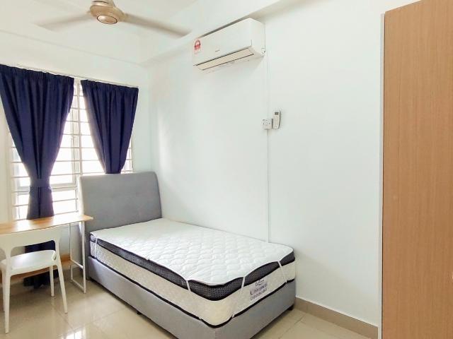 Room for rent in Petaling, Damansara Damai