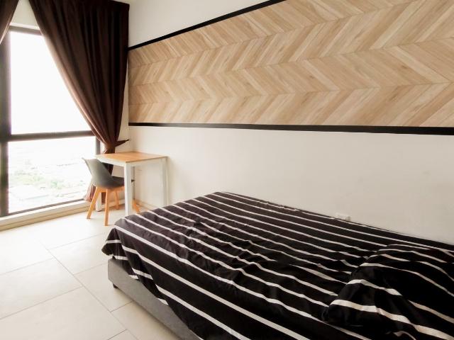 Room for rent in Petaling, Alam Impian