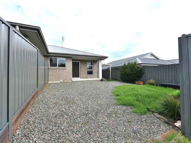 House for rent in Vincentia, New South Wales