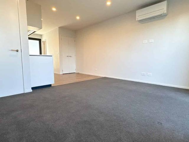 Townhouse for rent in Heathcote, Canterbury